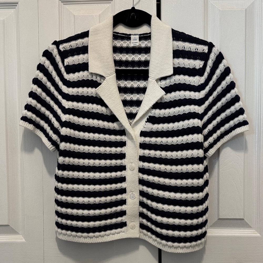 Old Navy Short-Sleeve Sweater